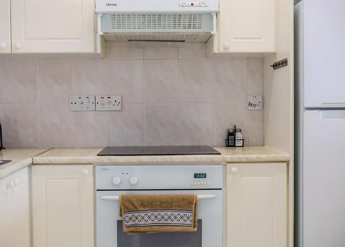 H&o Golden Sunset View Apartament *