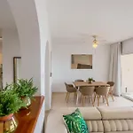 H&o Golden Sunset View Apartment Paphos