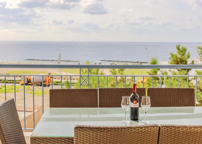 H&o Golden Sunset View Apartment Paphos