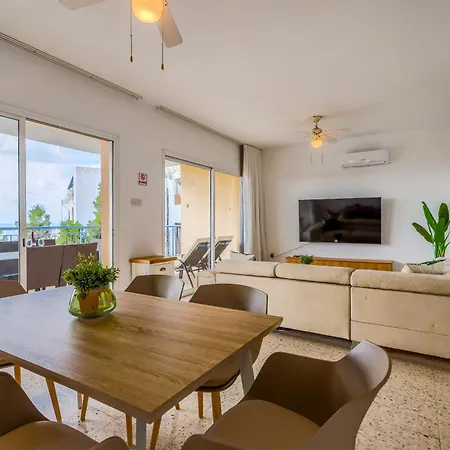 H&o Golden Sunset View דירה