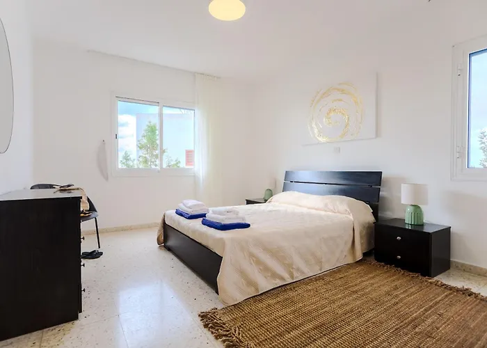 H&o Golden Sunset View