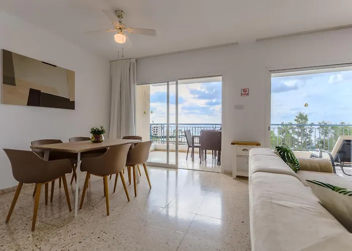 H&o Golden Sunset View